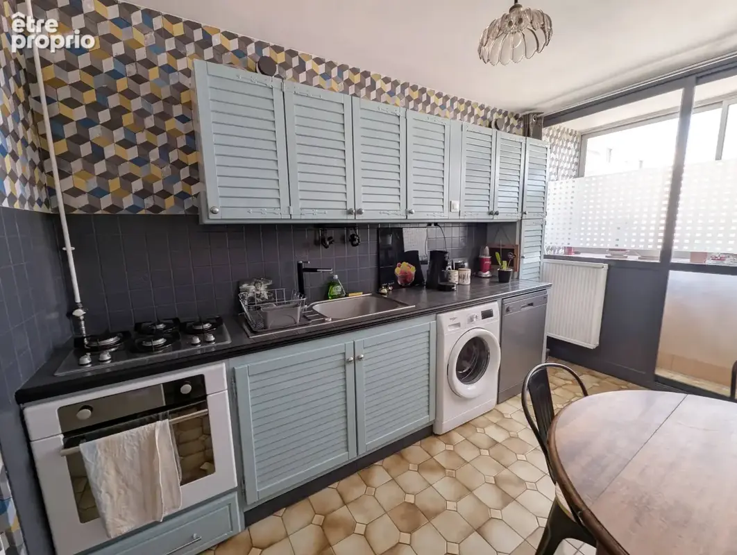 SASSENAGE -  Appartement T5 avec balcon et Vue - photo 4