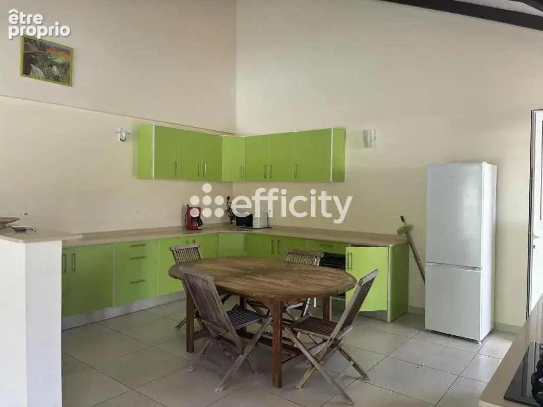 Maison 170 m² à Sainte-Anne  - photo 7