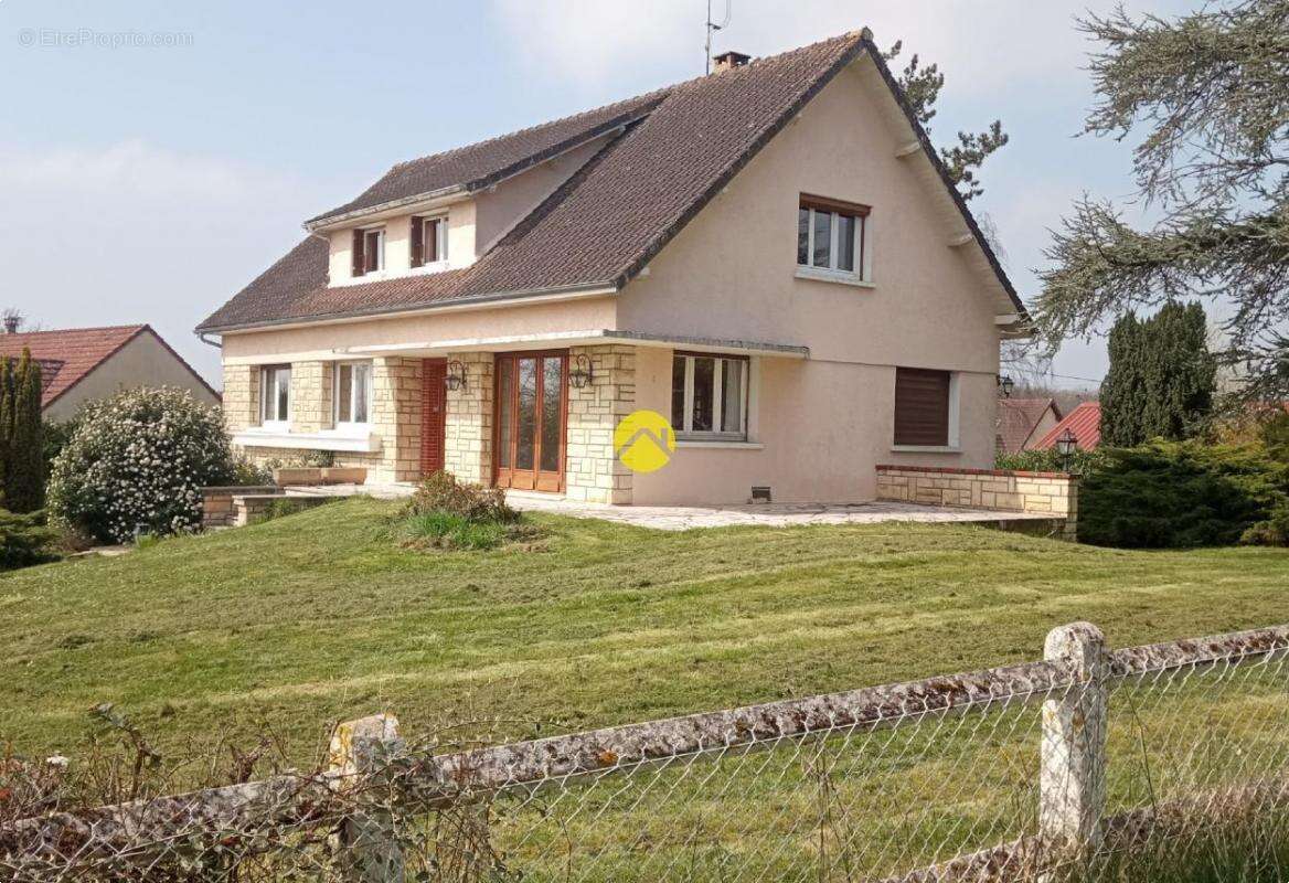 Maison à VILLEBOUGIS