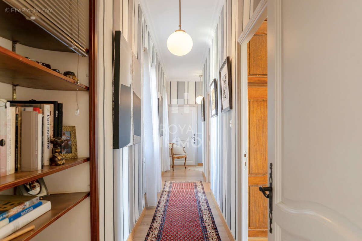 Appartement à HYERES