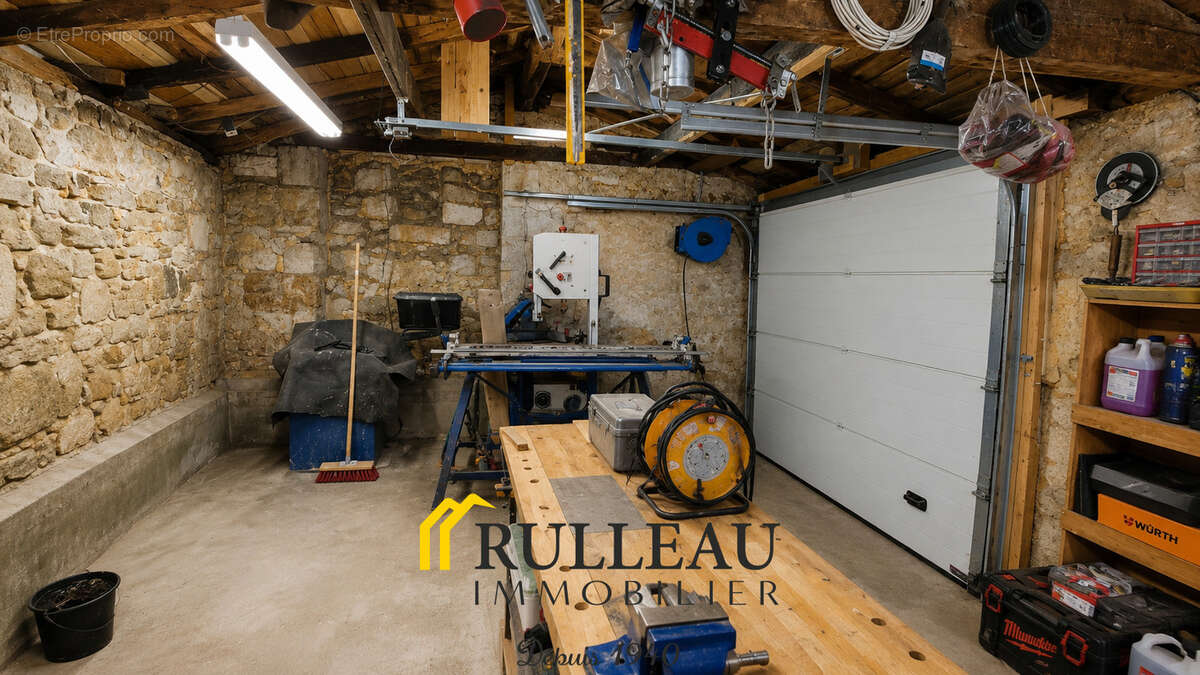 Maison en pierre rénovée de 100 m2 avec grand terrain piscinable de plus de 1 000 m2 (33620) - photo 9