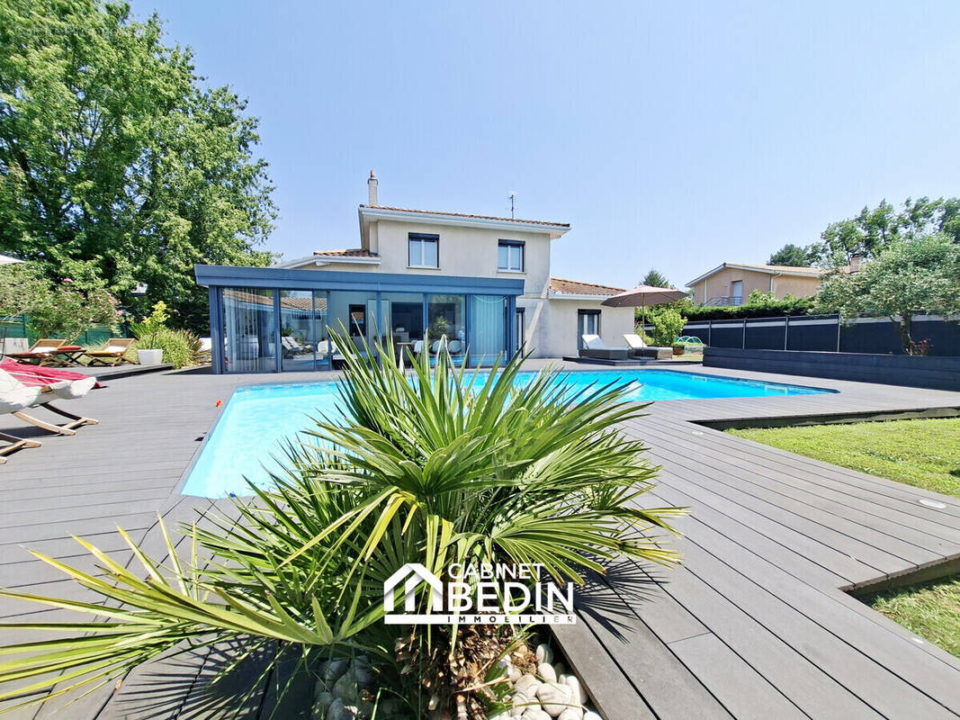 Maison à MERIGNAC