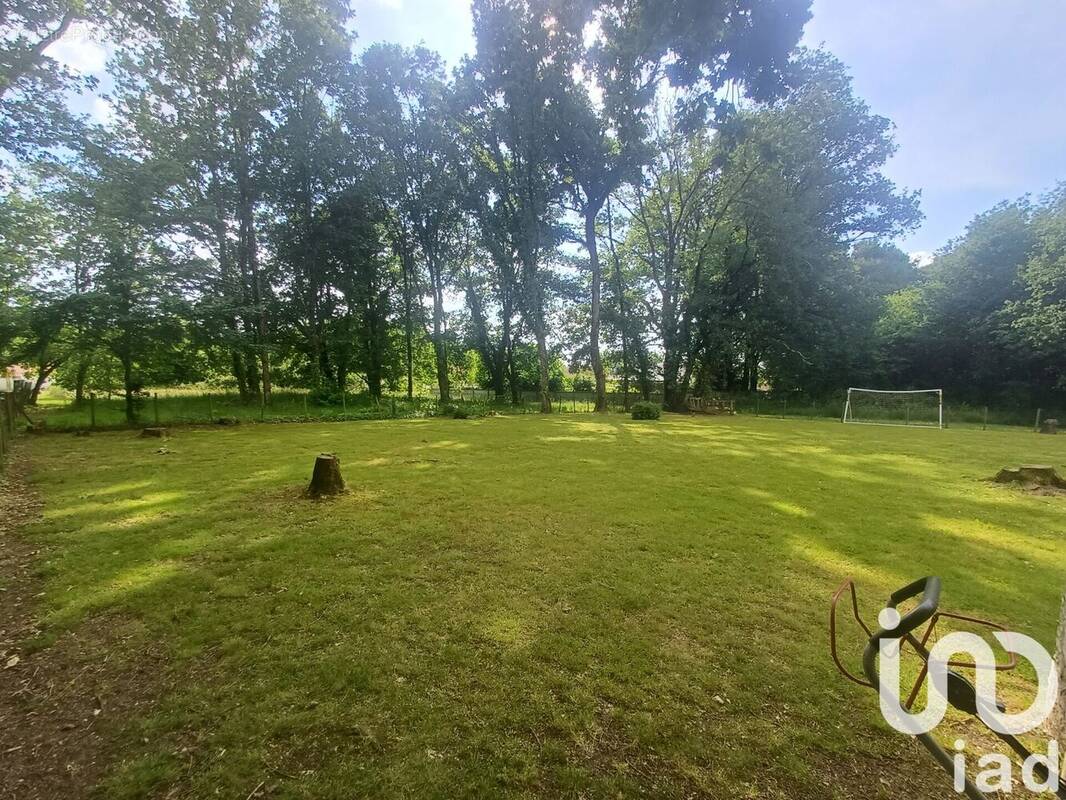 Photo 1 - Terrain à LESPARRE-MEDOC