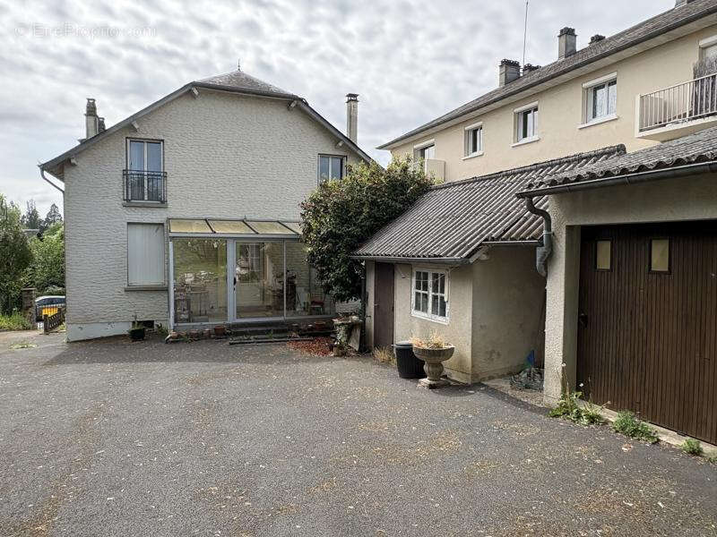 Maison à ARNAC-POMPADOUR