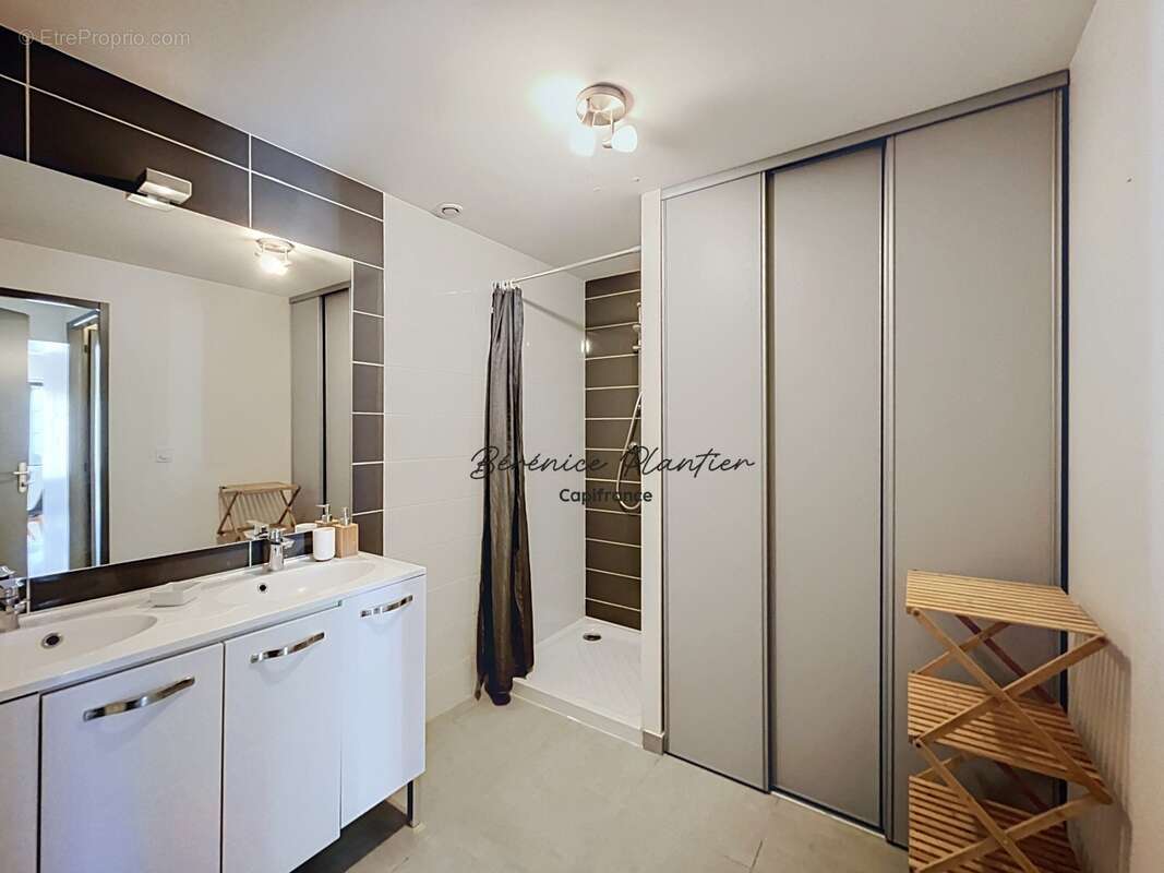 Appartement T3 en Rez-de-jardin  CRANVES SALES (74) - photo 5
