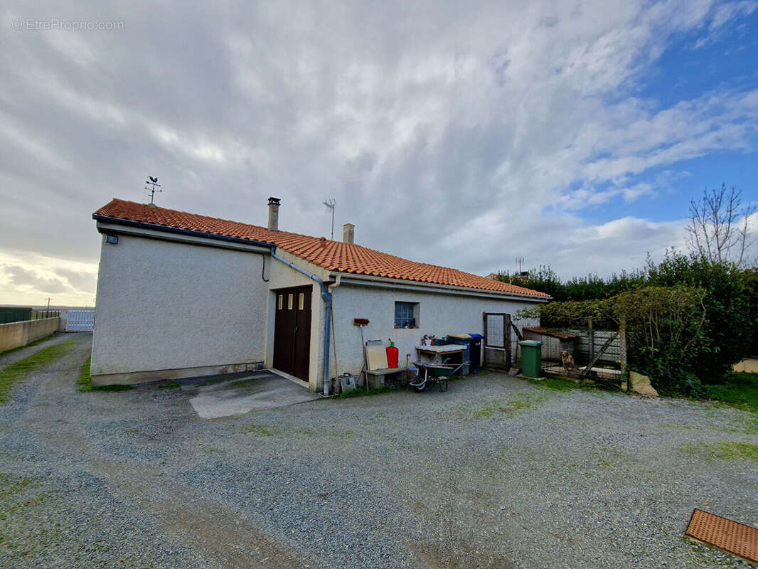 Maison à SAINT-VIVIEN