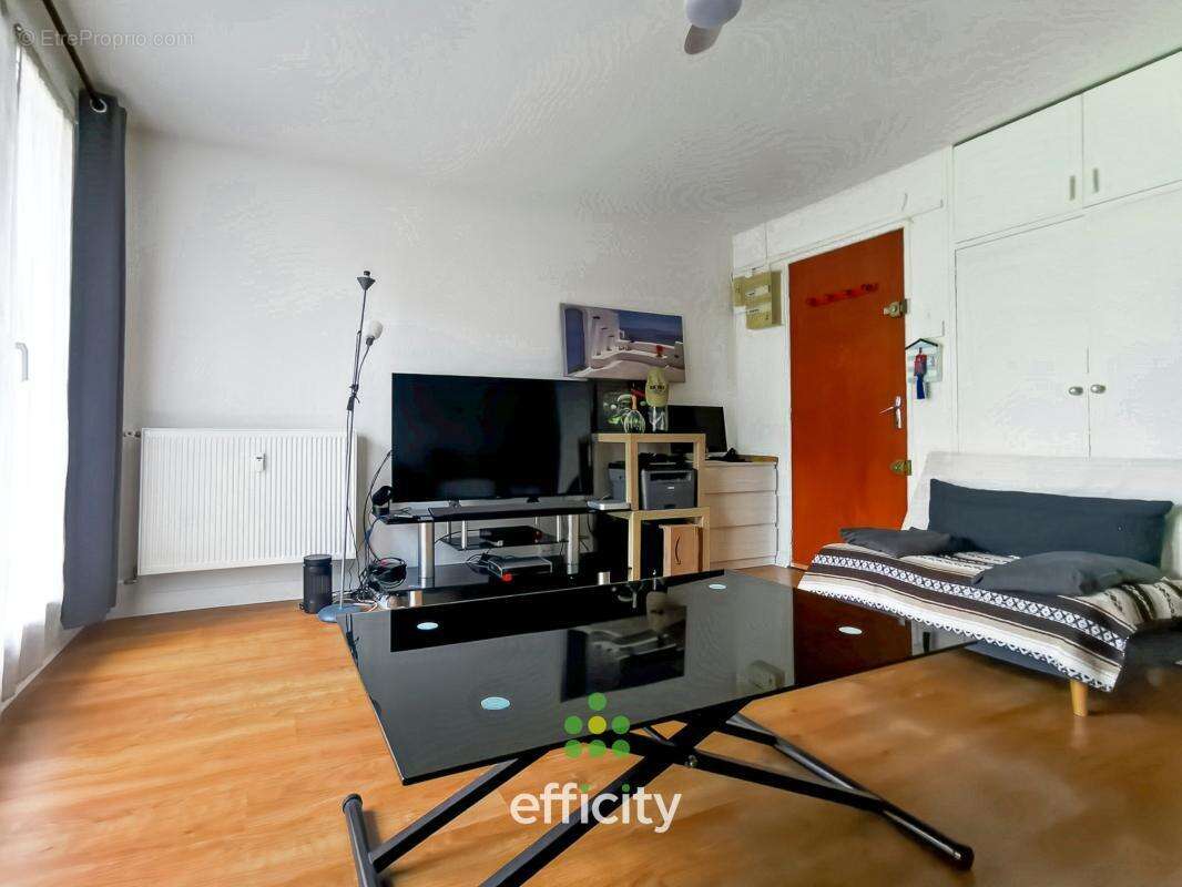 Appartement à SAINT-MAUR-DES-FOSSES