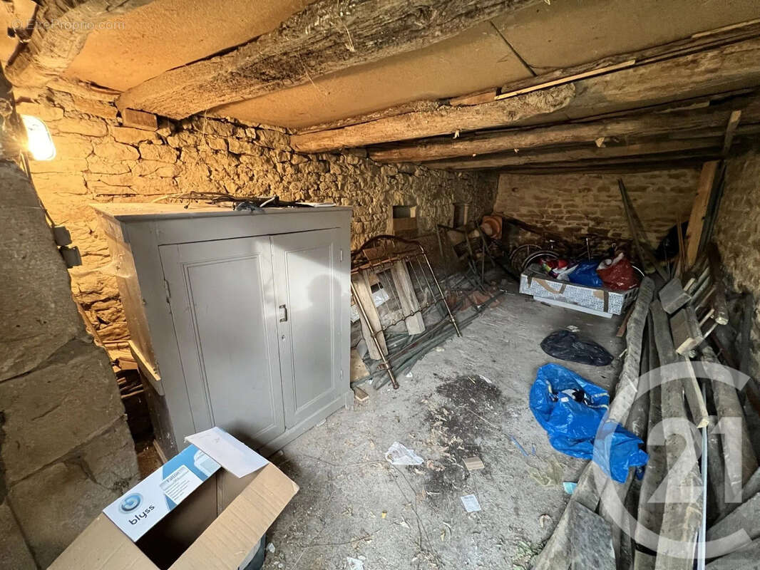 Maison à SAINT-PIERRE-DU-MONT