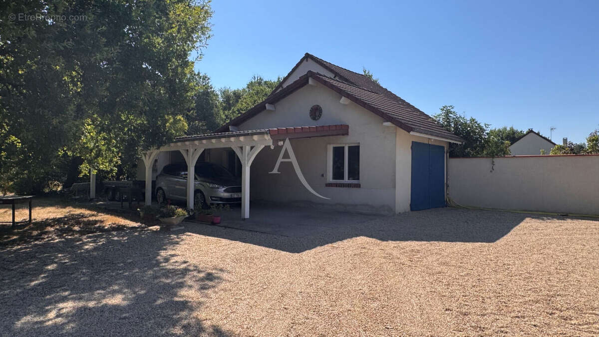 Maison a vendre la chapelle montmartin - photo 17