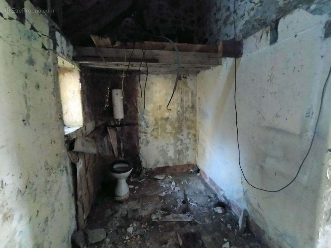 Maison à VILLAINES-LA-JUHEL