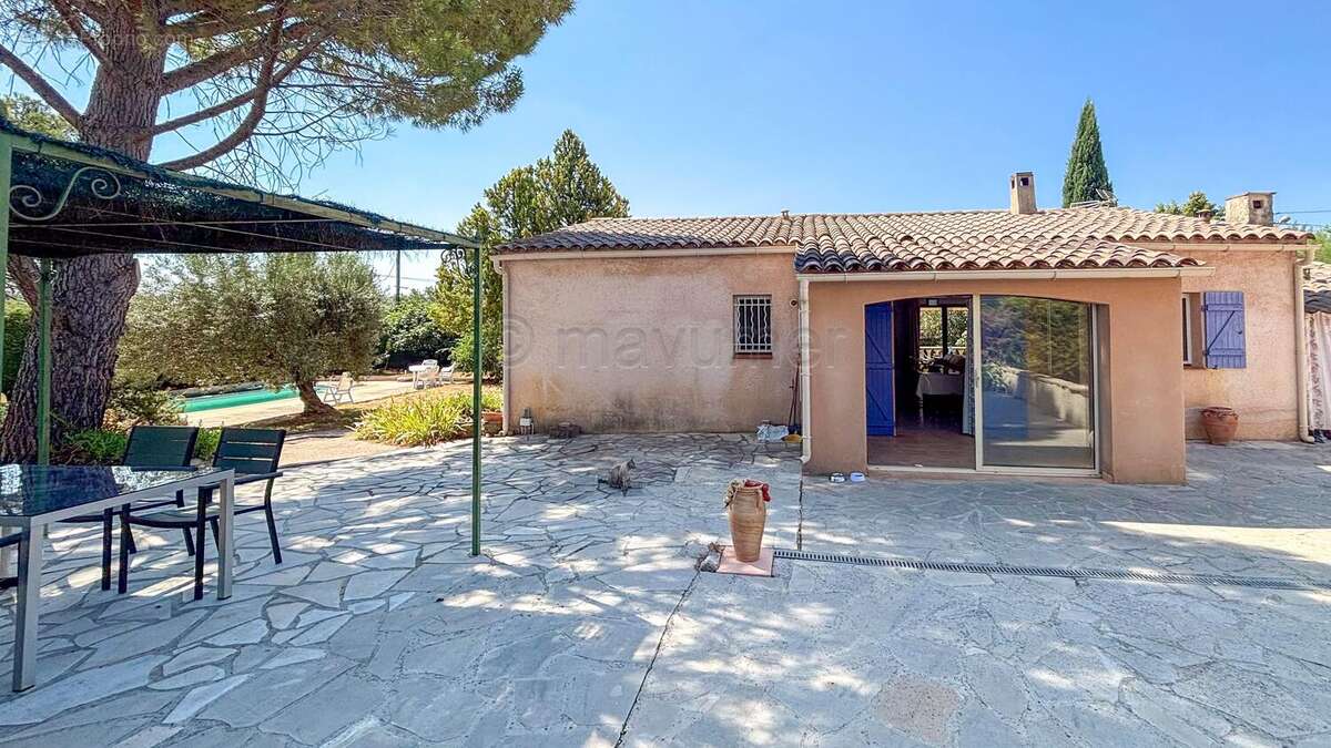 Maison 86 m² à Seillons-Source-D'argens  - photo 5