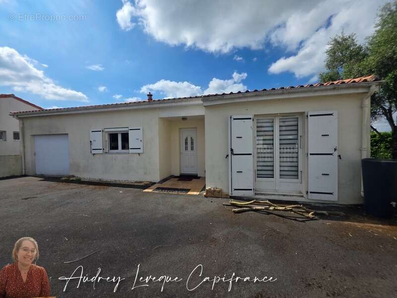 Maison à SURGERES