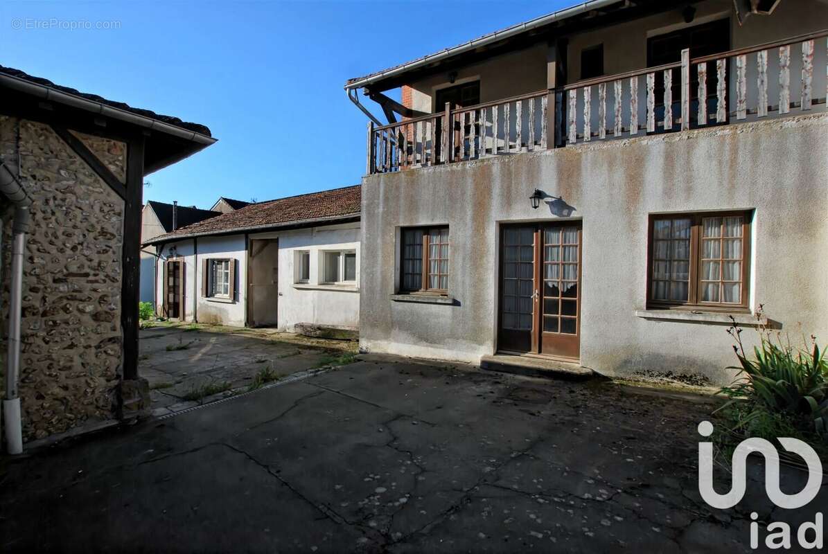 Photo 2 - Maison à OUZOUER-SUR-TREZEE