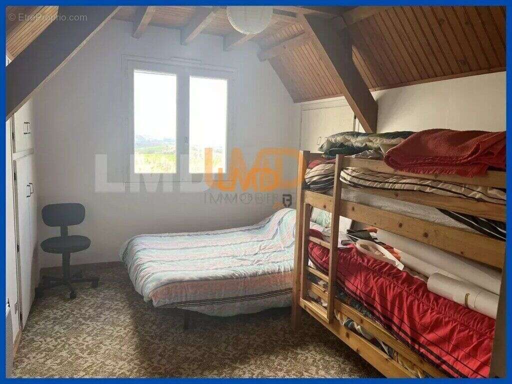 maison T7 sur sous-sol avec piscine sur 1653 m² de terrain clôt - photo 29