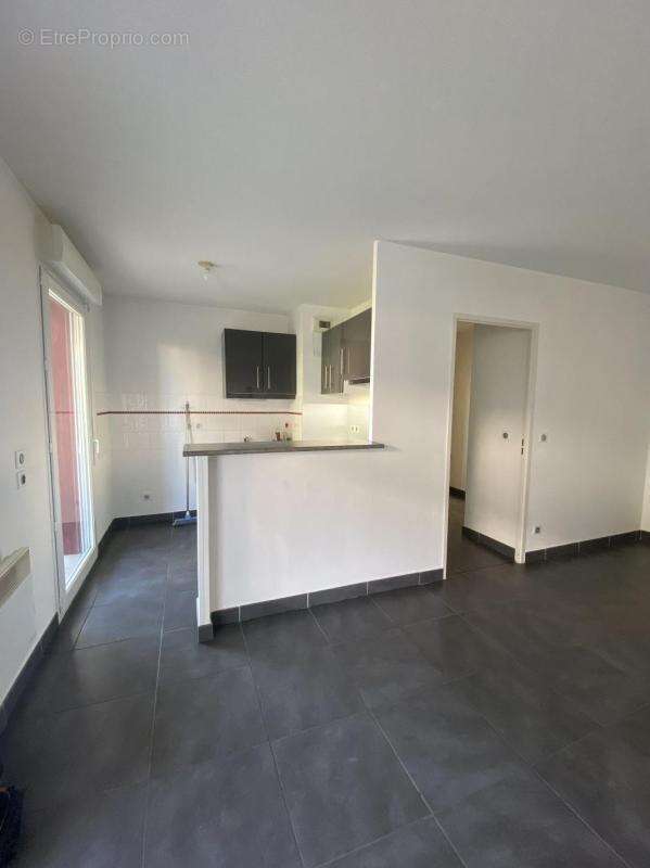 Appartement à LE CRES