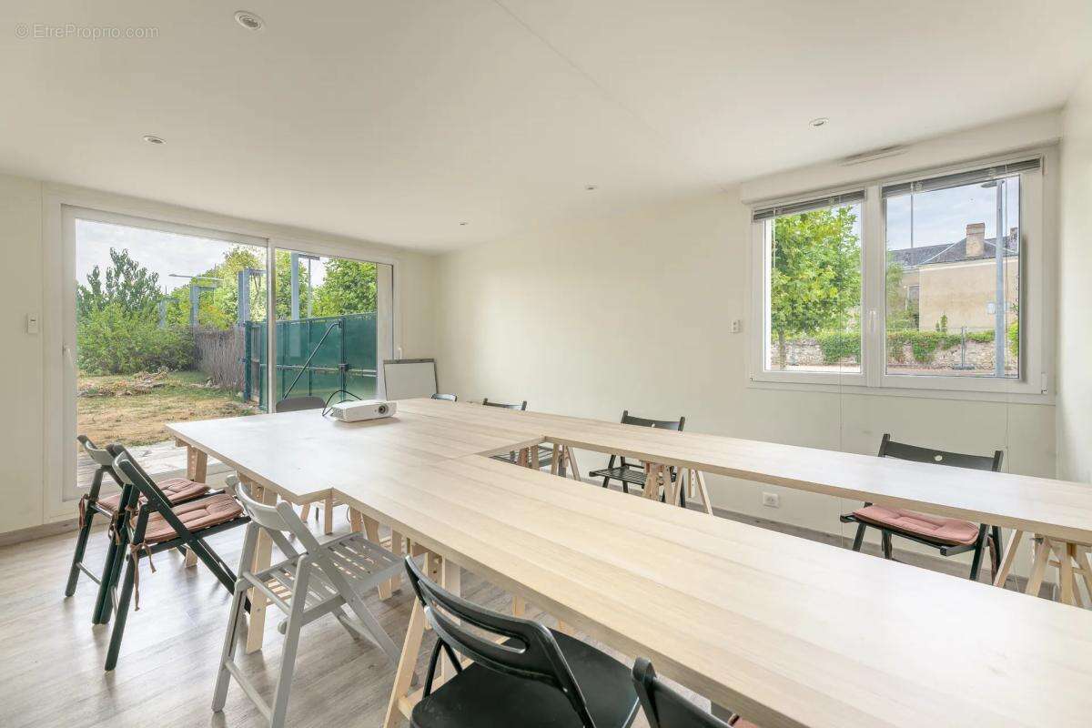 Maison de 8 pièces de 190.27 m² à Saint-Pierre-des-Corps - photo 12