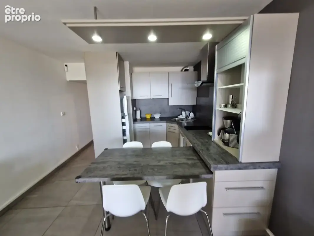 Magnifique appartement entierement rénové vue dégagée avec garage - photo 8