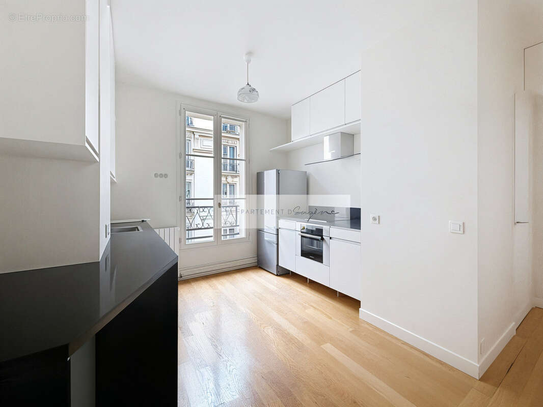 Appartement à PARIS-11E