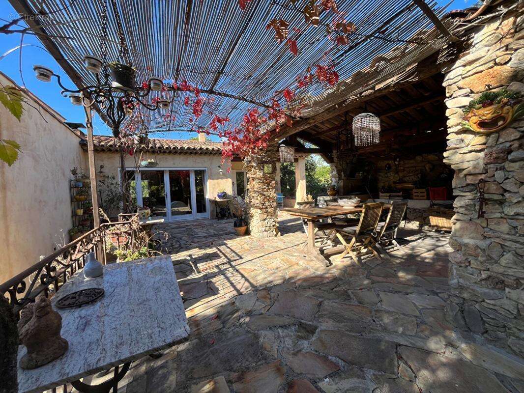 Maison à CARCES