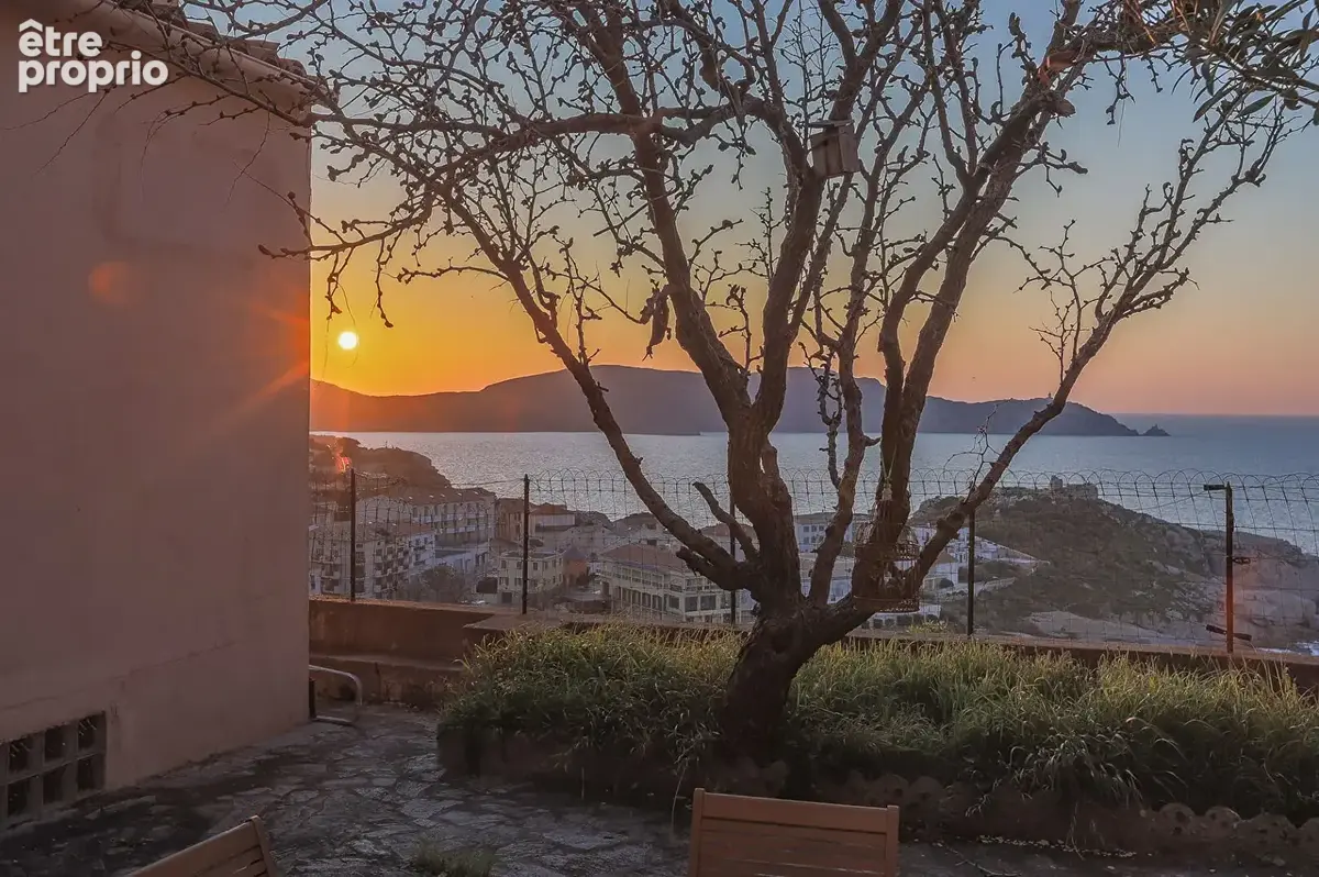 Appartement 85 m² avec jardin et vue Revellata Citadelle de Calvi - photo 2