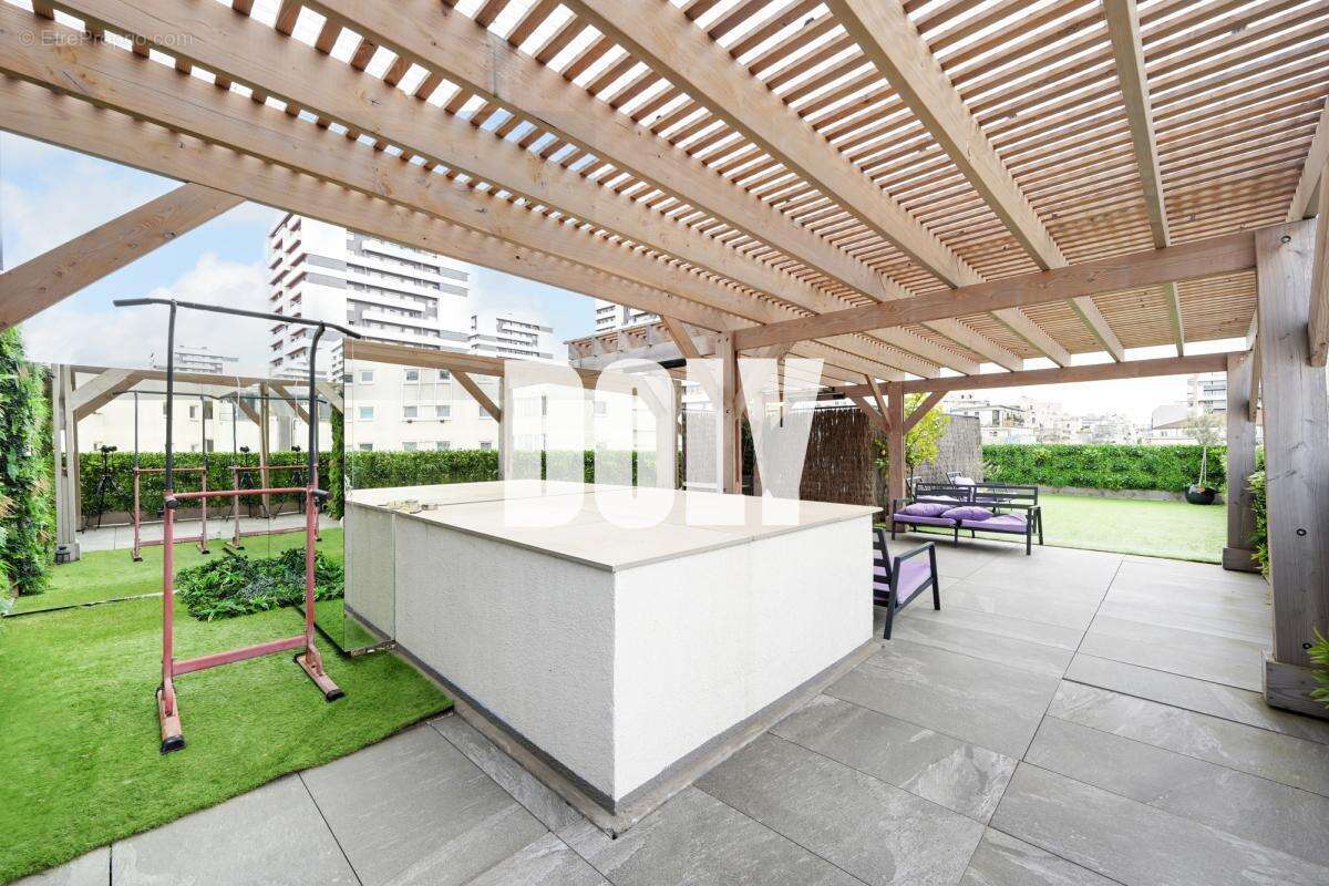 Appartement à PARIS-19E