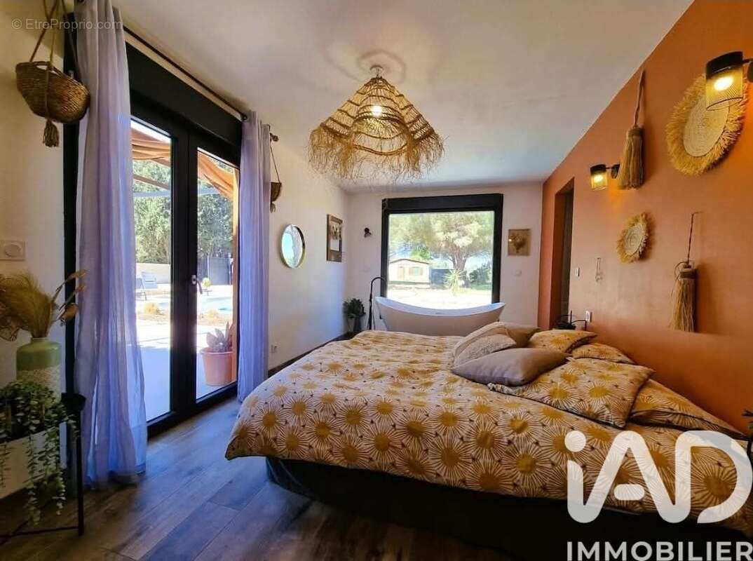 Maison 220 m² à Salleles-D'aude  - photo 9
