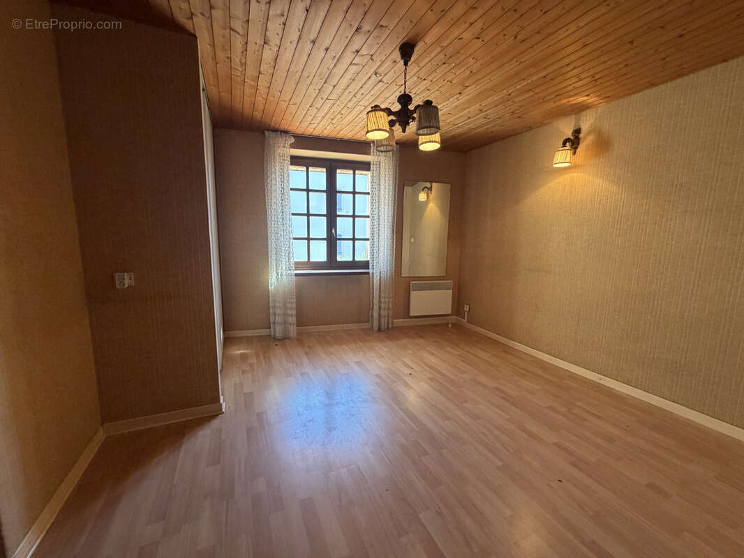 Maison à PERRIGNIER