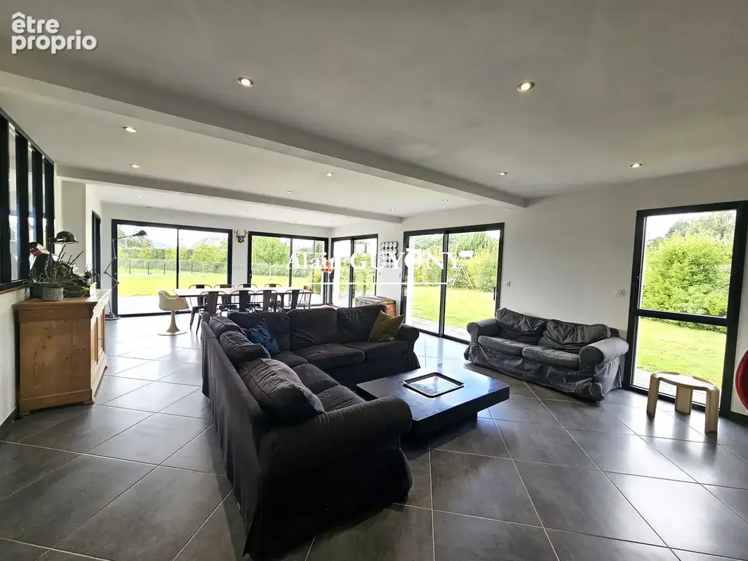 Maison 6 pièces 204 m² à vendre à Pont-L'eveque (14130) - photo 2
