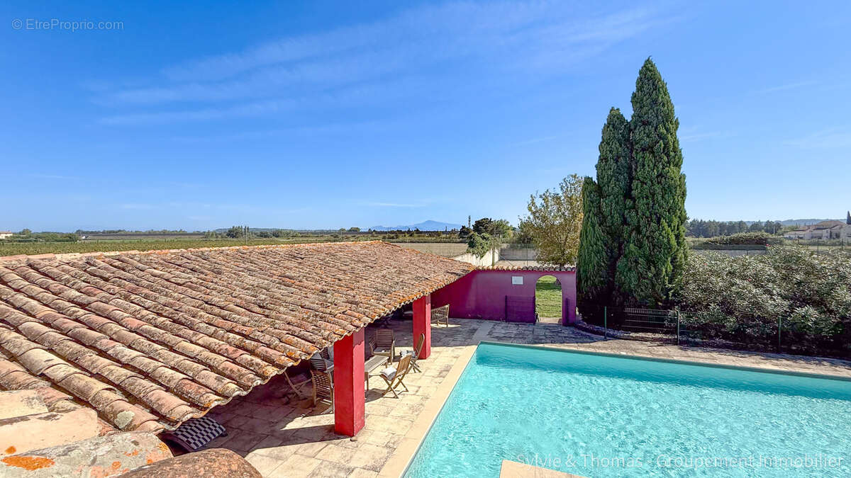 Maison à CADEROUSSE