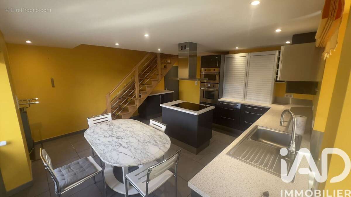 Maison 206 m² à La Vaivre  - photo 4