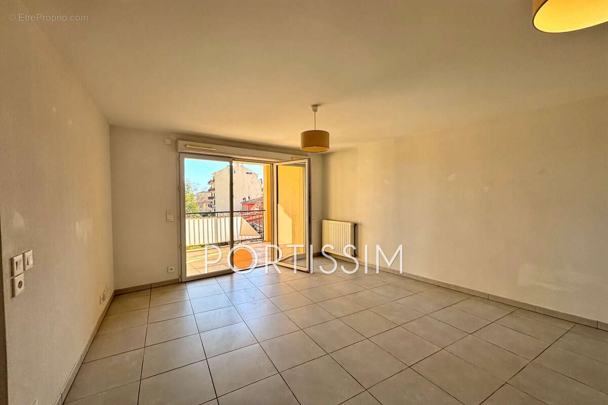 Appartement à CAGNES-SUR-MER