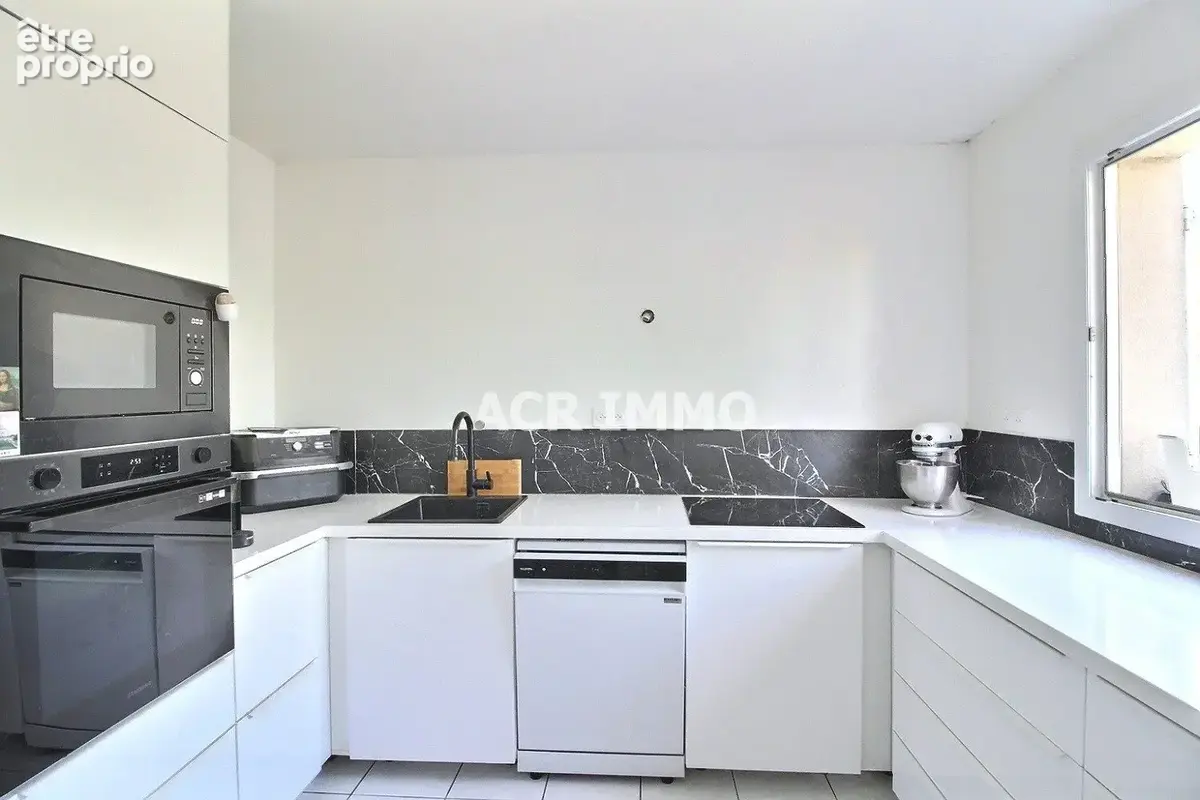 Maison 93 m² à Chanteloup-Les-Vignes  - photo 3