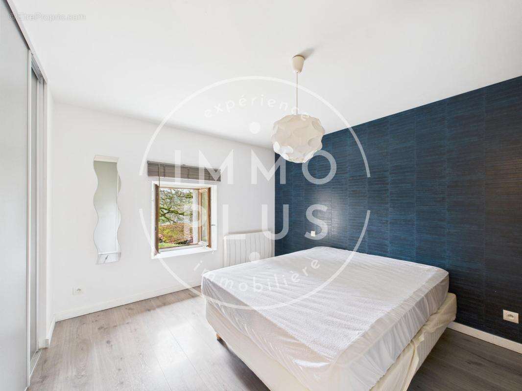 Appartement à ALLONZIER-LA-CAILLE