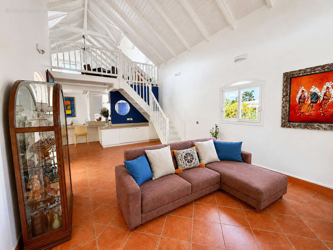 Exclusivité   coup de cœur  villa f5 de 161m2 avec piscine et jacuzzi à la grippière, petit-bourg - photo 5