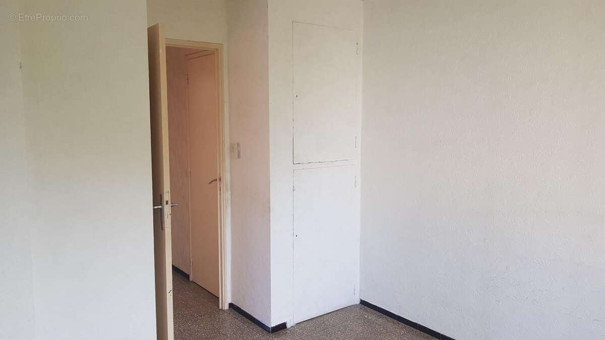 Appartement à PORT-SAINT-LOUIS-DU-RHONE