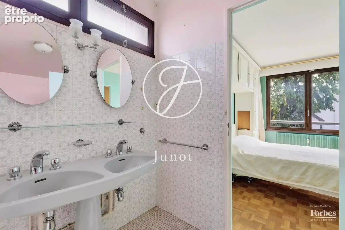 Saint-Cloud - MONTRETOUT - Appartement 113.16 m²  4 chambres - photo 10