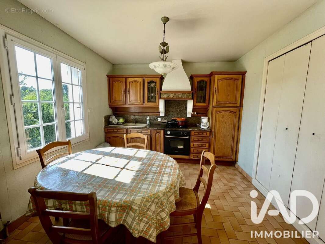 Maison 113 m² à Gouarec  - photo 3
