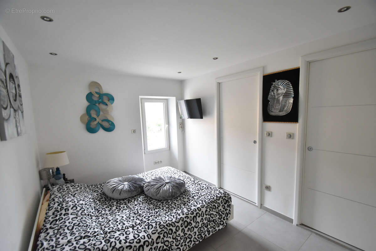 Appartement à GATTIERES