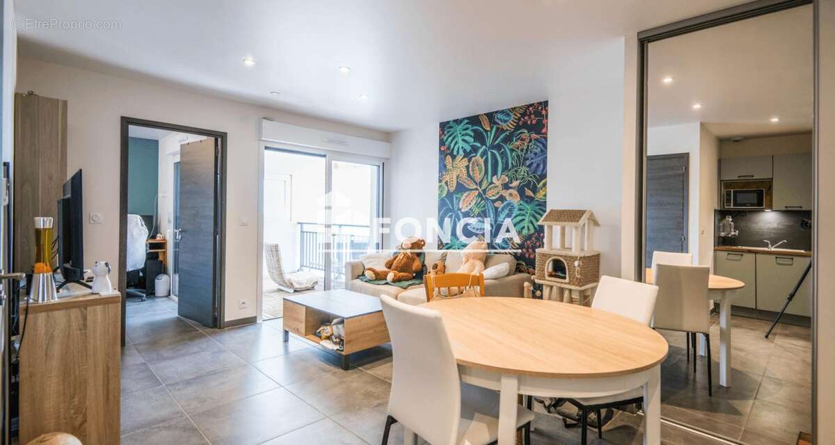 L'investissement idéal par nature - T2 avec cave et parking privé - DPE A ! - photo 3