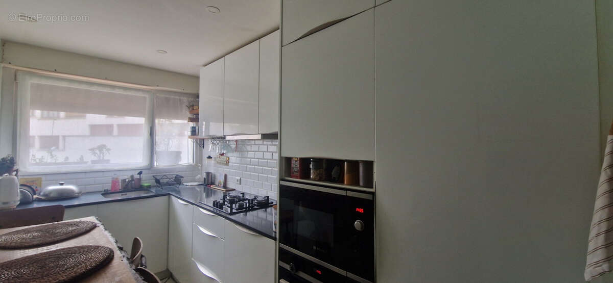 Appartement à PARIS-20E
