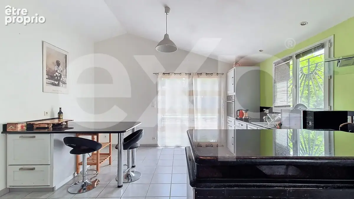 Maison 97 m² à Castelnau-De-Medoc  - photo 3