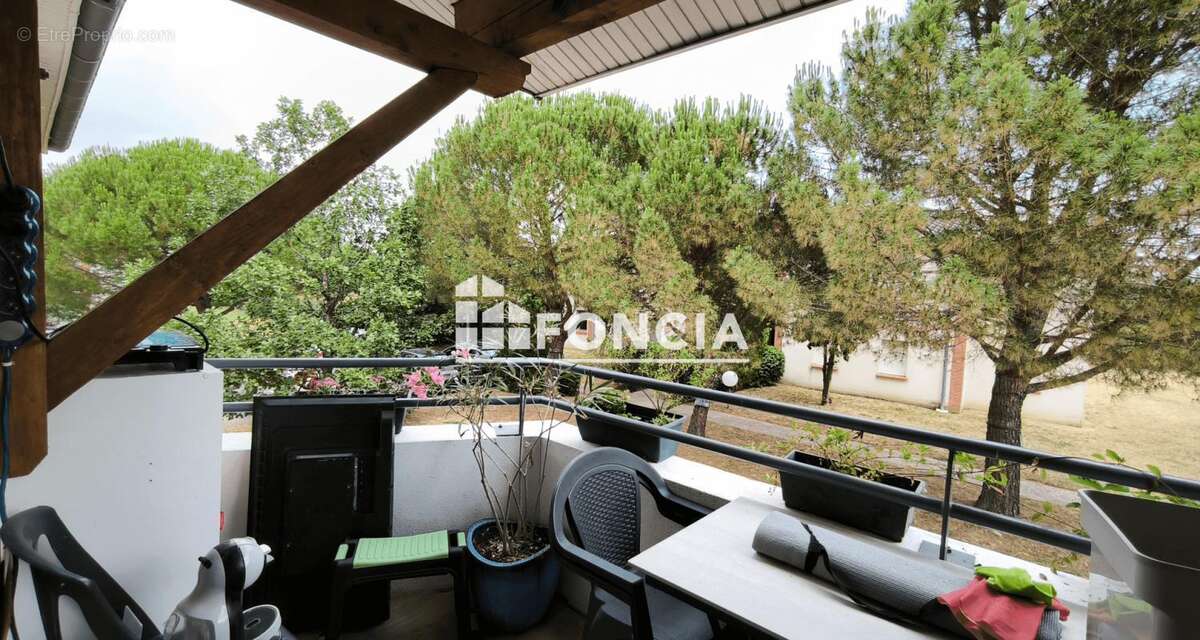 Appartement T2 en dernier étage avec terrasse - photo 3