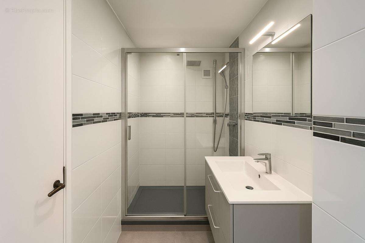 Appartement à LES PAVILLONS-SOUS-BOIS