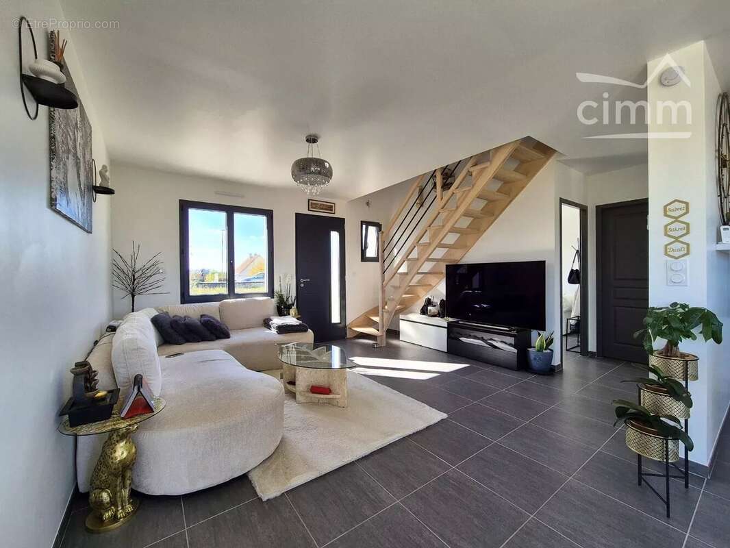 Maison à SAINT-DENIS-SUR-LOIRE