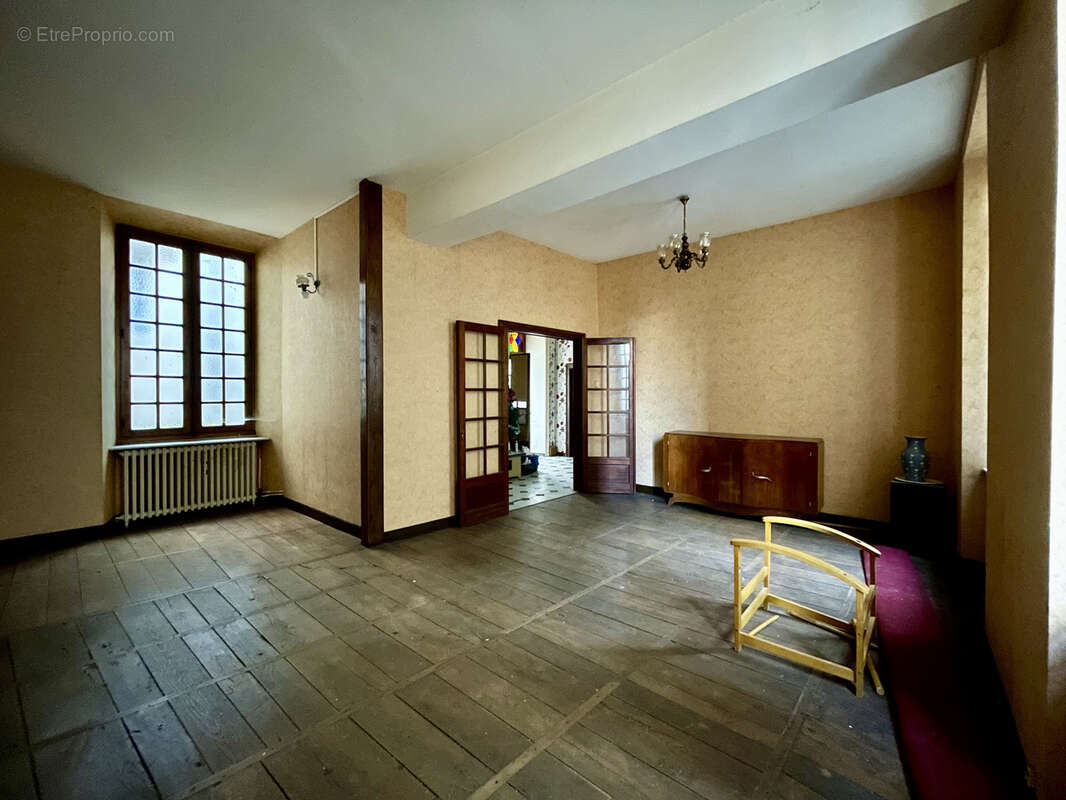 Appartement à CONFOLENS