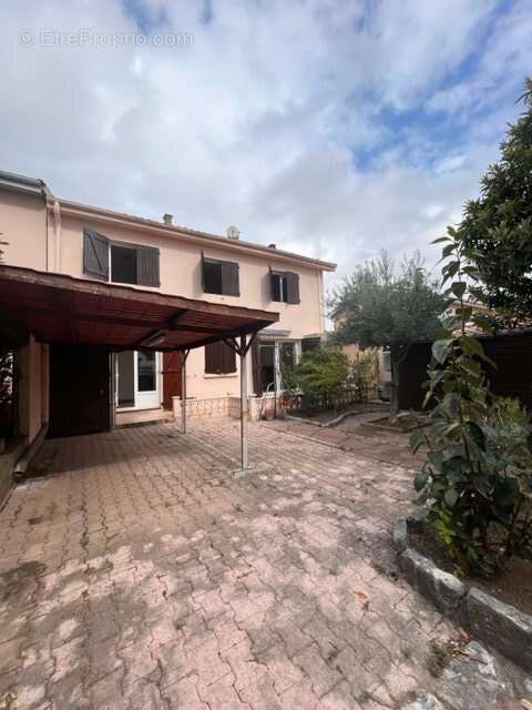 Maison à BEZIERS