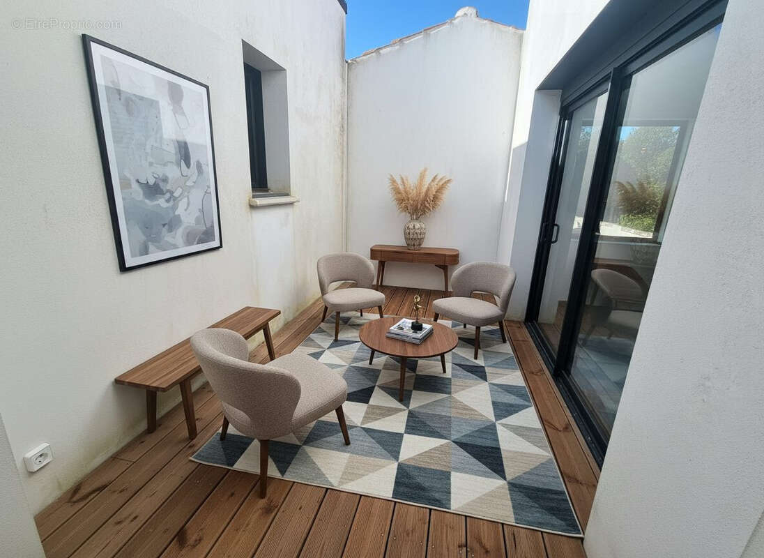 Maison à DOMPIERRE-SUR-MER