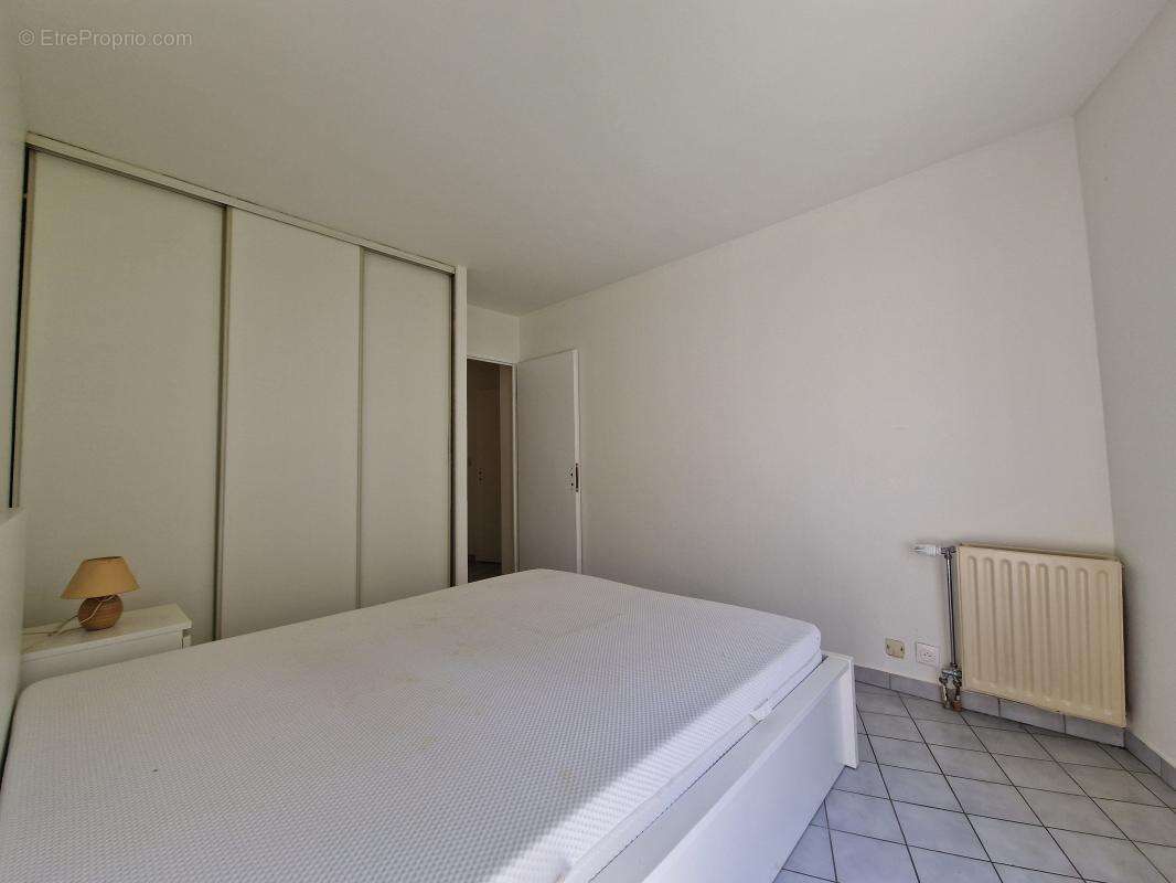 Appartement à VAIRES-SUR-MARNE