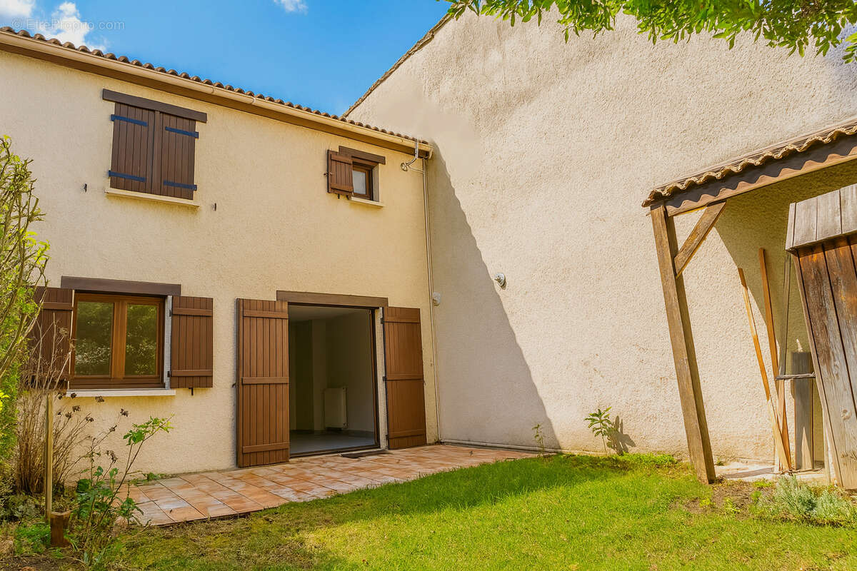 Maison à SAINT-SEBASTIEN-SUR-LOIRE
