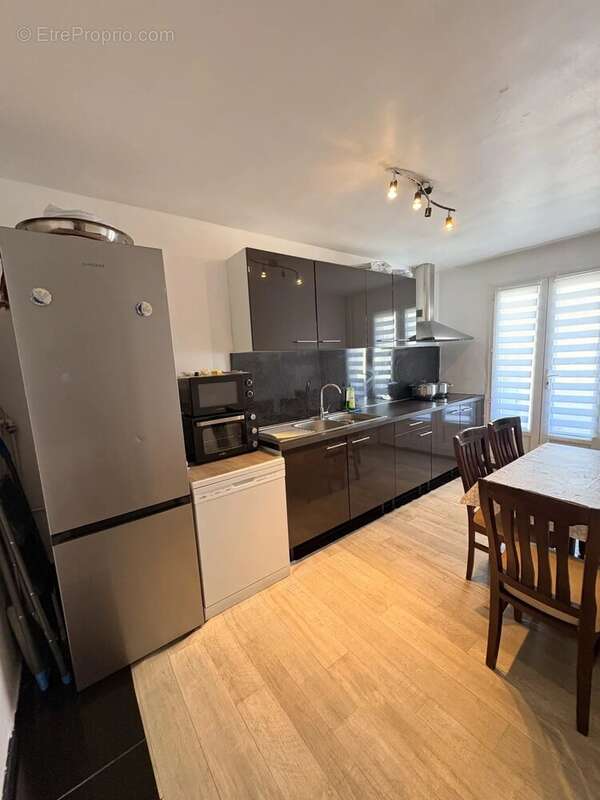 Appartement à MARSEILLE-2E